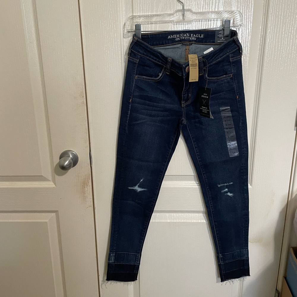 AE Low Rise Jeggings 6 Short NWT Blue